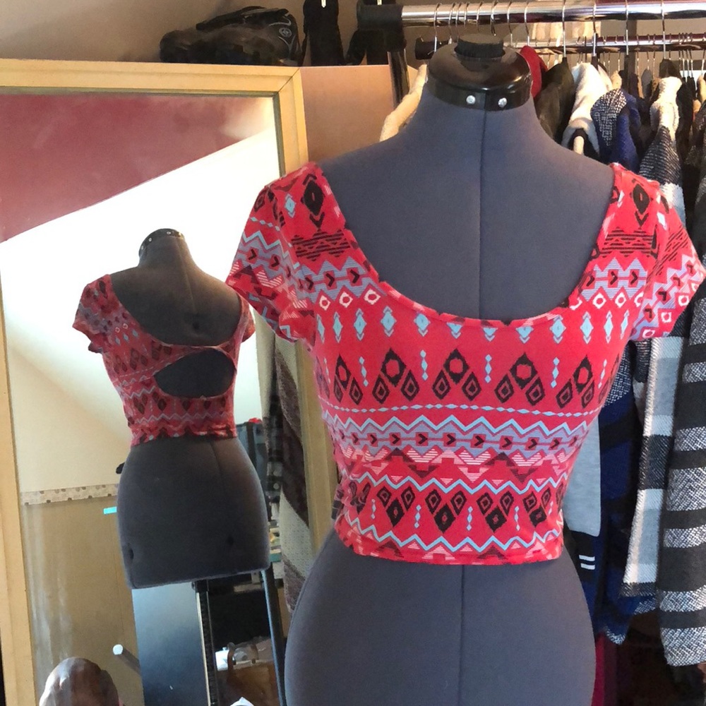 Aztec print crop top